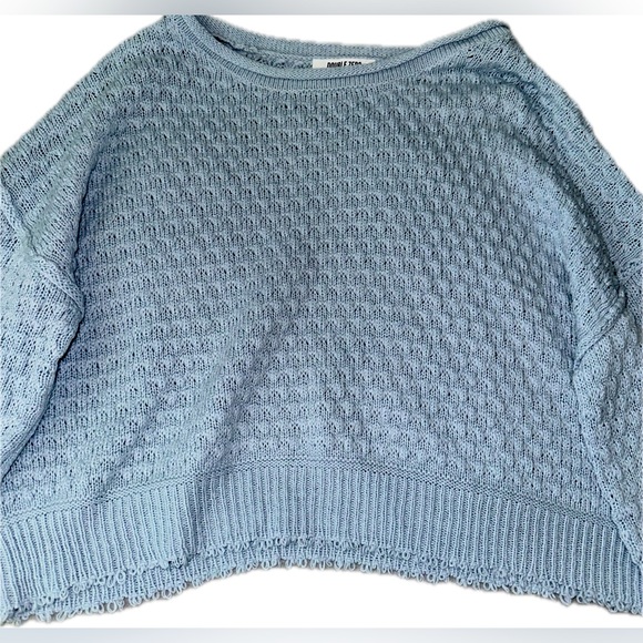 Double Zero Blue Cropped Distressed Textured Sweater - Picture 2 of 4